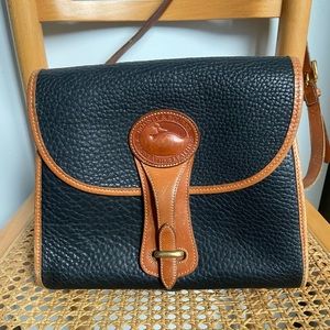 Vintage Dooney & Bourke shoulder bag
